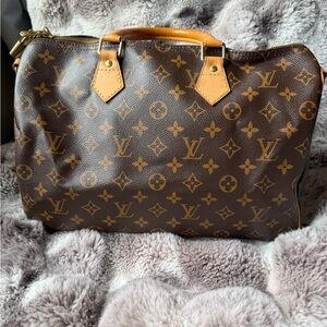 Louis Vuitton Speedy Bandouliere 35